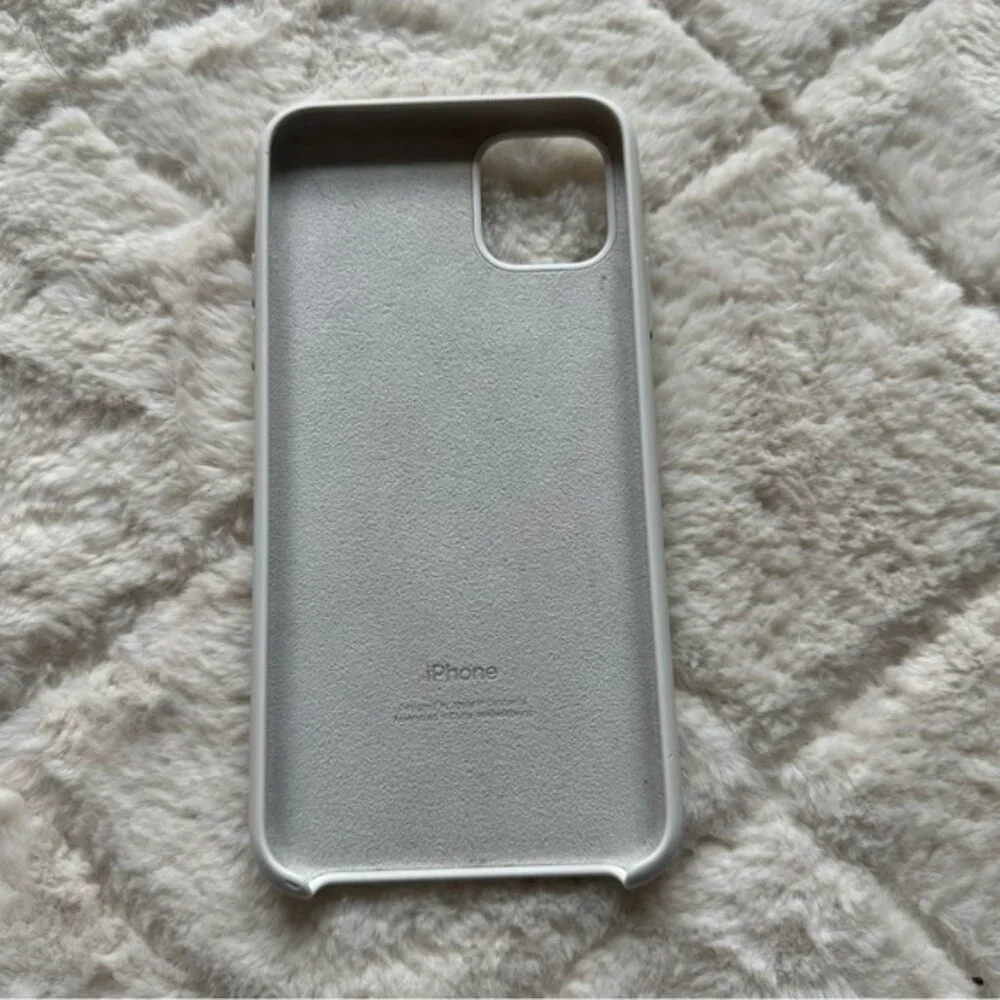 Apple | White Iphone 11 Pro Max Phone Case